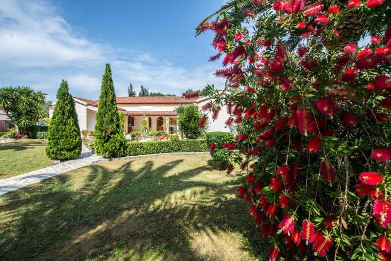 Villa Violetta Ахарави Экстерьер фото